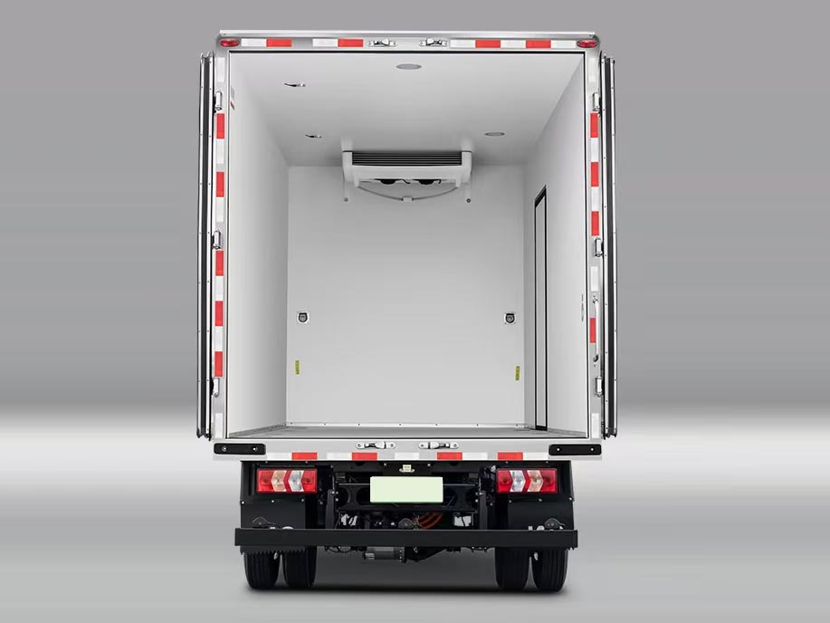 Qual o melhor material para o corpo do compartimento refrigerado?